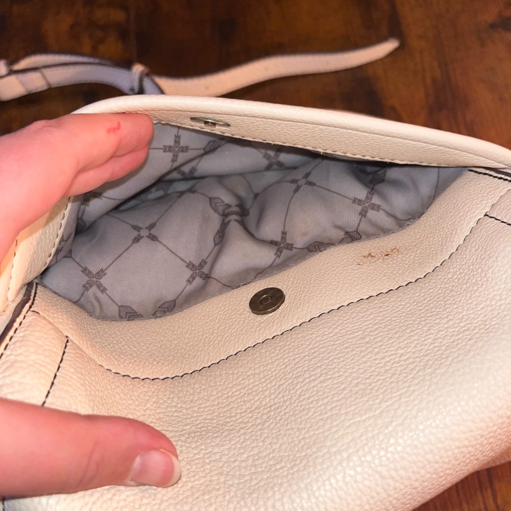 Aimee Kestenberg Cream Leather Crossbody Bag - Picture 7 of 10